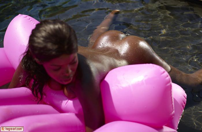 NovoHot's tweet photo. #beautiful #chocolate #ass
@Babeuniversum
@GIF_HOT
@PleazureNinja
@FineAssBitches
@luckypete21
@iLovePorn2015 http://t.co/GYolwsiYi5