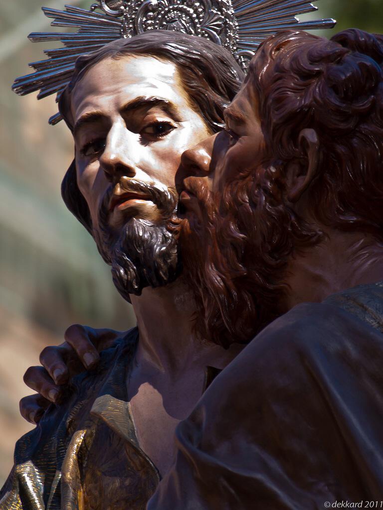 MuseoSalzillo's tweet photo. Un beso de traición y decepción #DiaInternacionaldelBeso #Salzillo http://t.co/tZcYt4vHBe