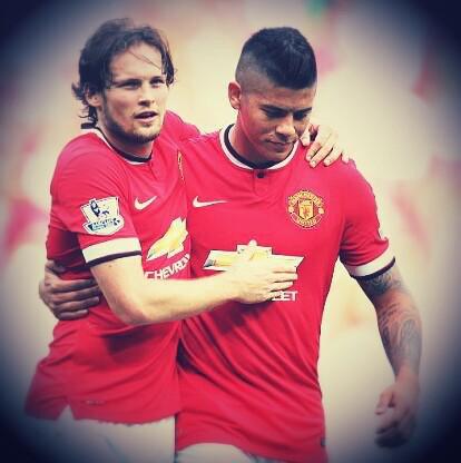 Mxrtialized's tweet photo. Every man united fan got to love this guys @marcosrojo5 @BlindDaley retweets his fans @marcosrojo5 #MUFC #rojo5 http://t.co/A5KyvS8jyz