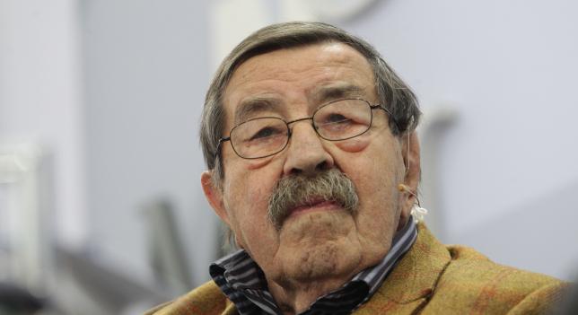 A3Noticias's tweet photo. #AMPLIACIÓN Muere el Nobel alemán Günter Grass, autor de 'El tambor de hojalata' http://t.co/AfJ3XPaWtU http://t.co/Kh7CzfrFJC