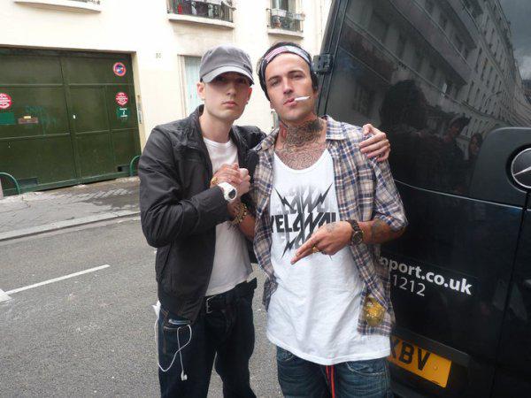 Мы знаем, вы ждали. Послушайте совместку Yelawolf и Eminem "Best Friend" the-flow.ru/news/eminem-ye…