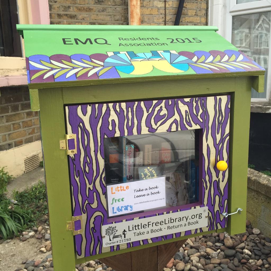 stellacreasy's tweet photo. Reasons why Walthamstow so special #324b - our little library project still going strong #readongeton http://t.co/wlI1gwvHWb