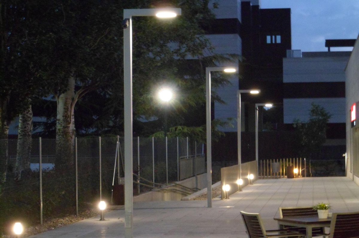 LEDPOLES's tweet image. LED-Column. Columna de diseño con Led integrado.