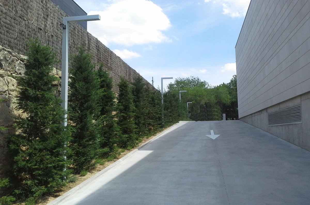 LEDPOLES's tweet image. LED-Column. Columna de diseño con Led integrado.