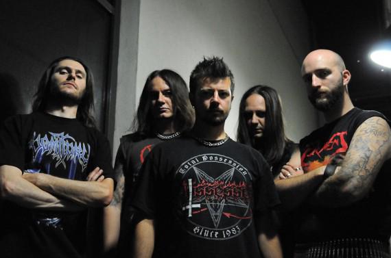 Metalitalia's tweet photo. DROWN IN BLOOD: data di pubblicazione e dettagli del ... #DROWNINBLOOD #HIDEOUSDIVINITY - http://t.co/JY7K9O5vuM http://t.co/8sb5LMUM09