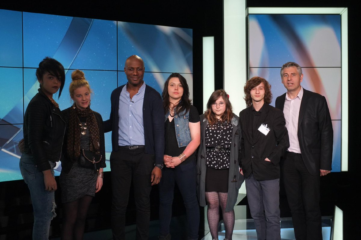 CCIMayenne's tweet image. #Industrie #métiers Lauréats d'un concours vidéo en Mayenne les jeunes de #Clé2R invités de @TF1 @harryroselmack