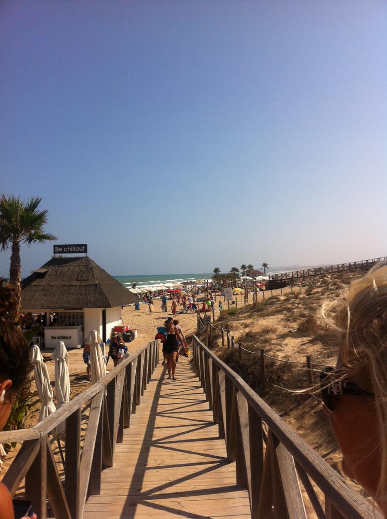 jenniferkennerk's tweet photo. #IWantToGoToSpainWithYou @CerenaKennerk #PlayInTheSun votes please people! http://t.co/PFvsfXBjfw http://t.co/BzLeNv6ejE