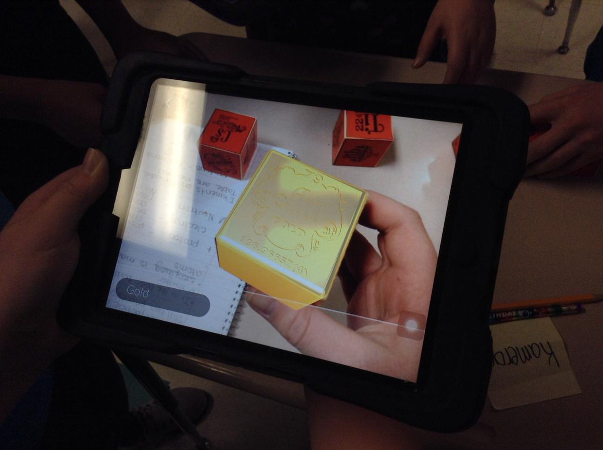 MWhiteStudents's tweet photo. Playing with Elements 4D app today. #5thchat #meshawks http://t.co/qWWQkvHnpM