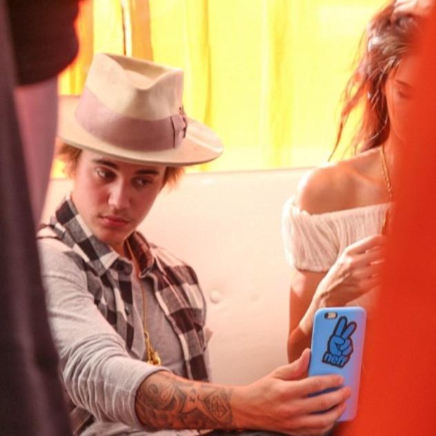 biiebervocals's tweet photo. I can’t even handle how cute this is omg http://t.co/hlvEhFhdiA