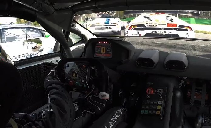 What a battle! Watch this @thesupertrofeo onboard lap > lam.bo/LxJTH