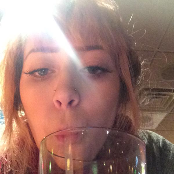 negispirit's tweet photo. @redlobster don't hire my granddaughter @skunktrash Natalie Hayes she fired from china bear for spitting in food http://t.co/Fn1VajRiFn