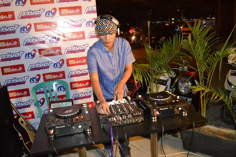 KadirTIENS's tweet photo. Dj @chaerilversace at madalle http://t.co/SYIQLiscmh