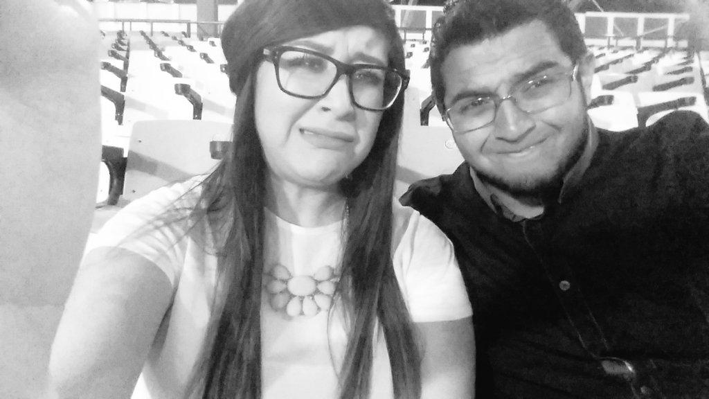 andsmarin's tweet photo. Bonito inicio de semana mi amor  Hahaha te amo! @Leenda17 http://t.co/XAFAbKeP4J