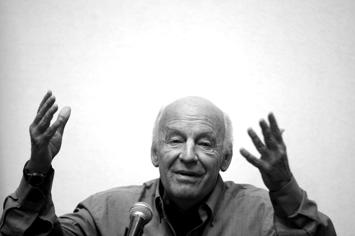 publico_es's tweet photo. Repasamos la vida Eduardo Galeano en 15 frases http://t.co/aYvlbH8d7P http://t.co/gcrpW20M0R