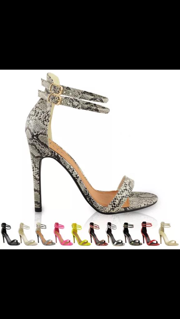 EmbellishCDF's tweet image. £30 plus p&amp;amp;p. Follow &amp;amp; DM for colours and sizes ladies 💖 strappy sandals ready for the summer 🎀