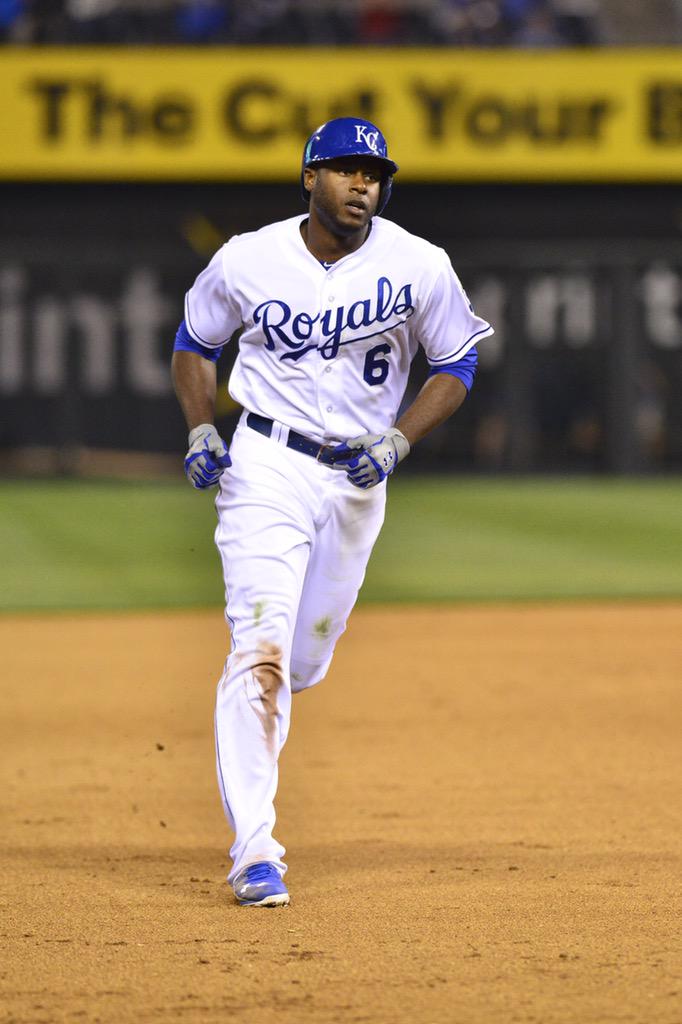 Royals tweet picture