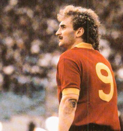 A big happy birthday to former German and Roma player Rudi Voller! 