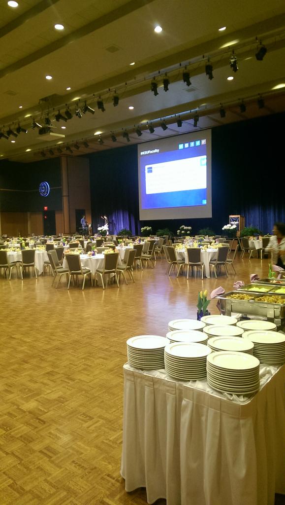 LGalanis33's tweet photo. You Inspire Us!  #KSUfaculty  💙KSU Breakfast starts in less than 10 minutes!!! http://t.co/aqV2EaqZTe