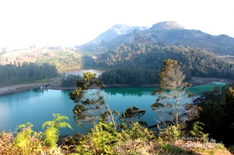 detikcom's tweet photo. Kecantikan Dieng dari Berbagai Sudut http://t.co/aggOUGw5e8 via @detiktravel http://t.co/rmdbyGvaLR