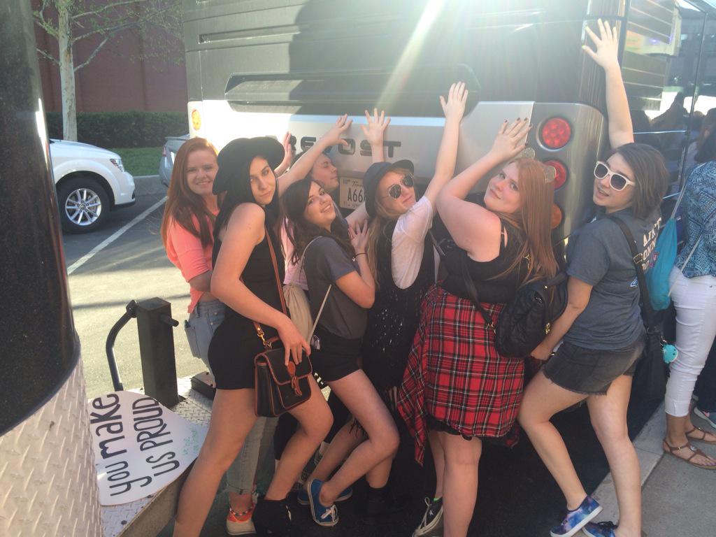 Kenz_loves_u's tweet photo. #CMSsquad has the best squad pics! @chasegoehring @bevgoehring http://t.co/5KdeA9w1Am