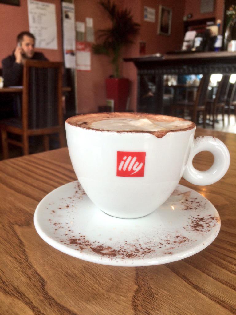 HeswallTonys's tweet photo. Tassen kaffee @barcodeheswall 
ein #heswall #wirral http://t.co/uTEnjQ0Jy5