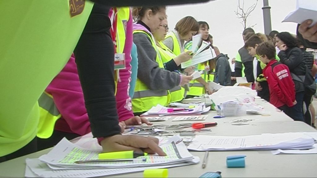 tuweb_tv's tweet photo. Mas de 600 deportistas participaron en el II Cross solidario PROMETEO, 22.00h Informativo Canal 1 Mar Menor-TP http://t.co/G6ie1bKJ4w