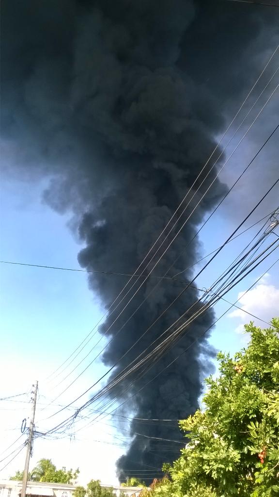 KadiaAdlam's tweet image. I have to move... #Riverton. #AnotherFire #Tyres? @MelloDaybreak