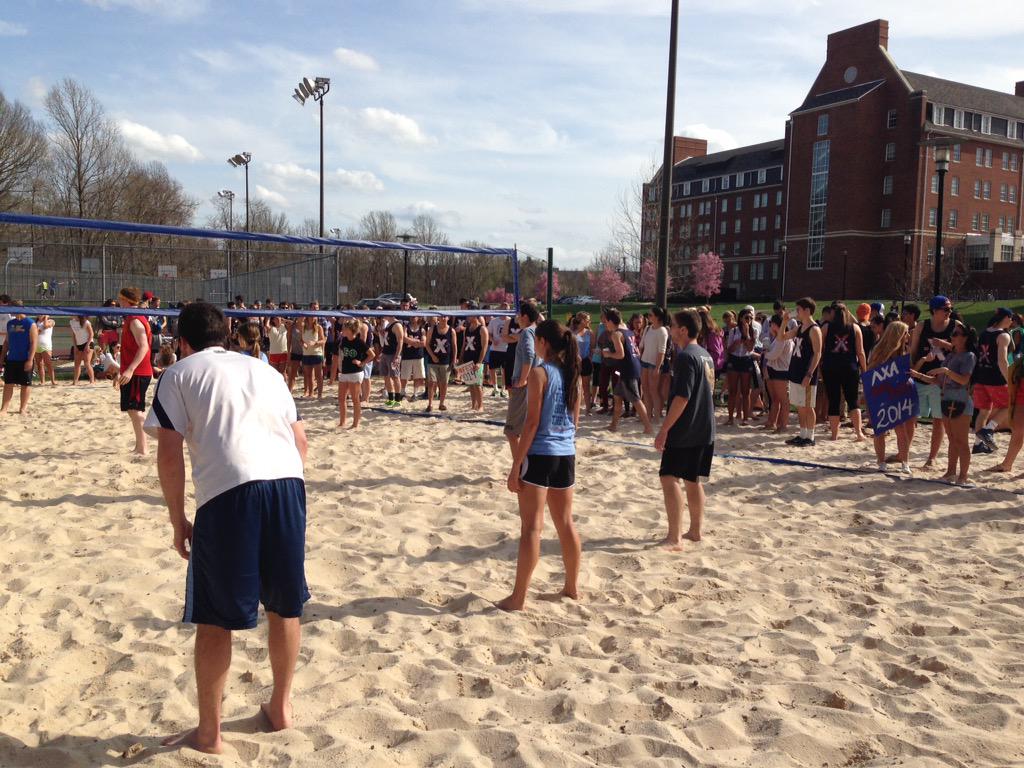 ChiFest2016's tweet photo. Today is the day! Join us on Laird Campus for day 1's sand volleyball tournament! @UDChiOmega @ThetaChiUD http://t.co/IaG7VCjvk2