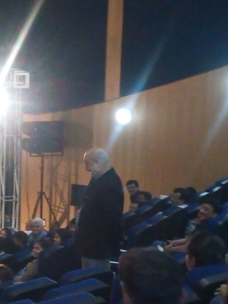 prakash_shilpa's tweet photo. @AnupamPkher loved the way u interacted with us yday. Very affectionate n witty @CharuTaparia @ShrutiPrakash http://t.co/3NxA6rnXRq