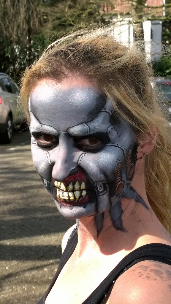 Derde plaats facepaint zwart t-shirt in dongen 😊