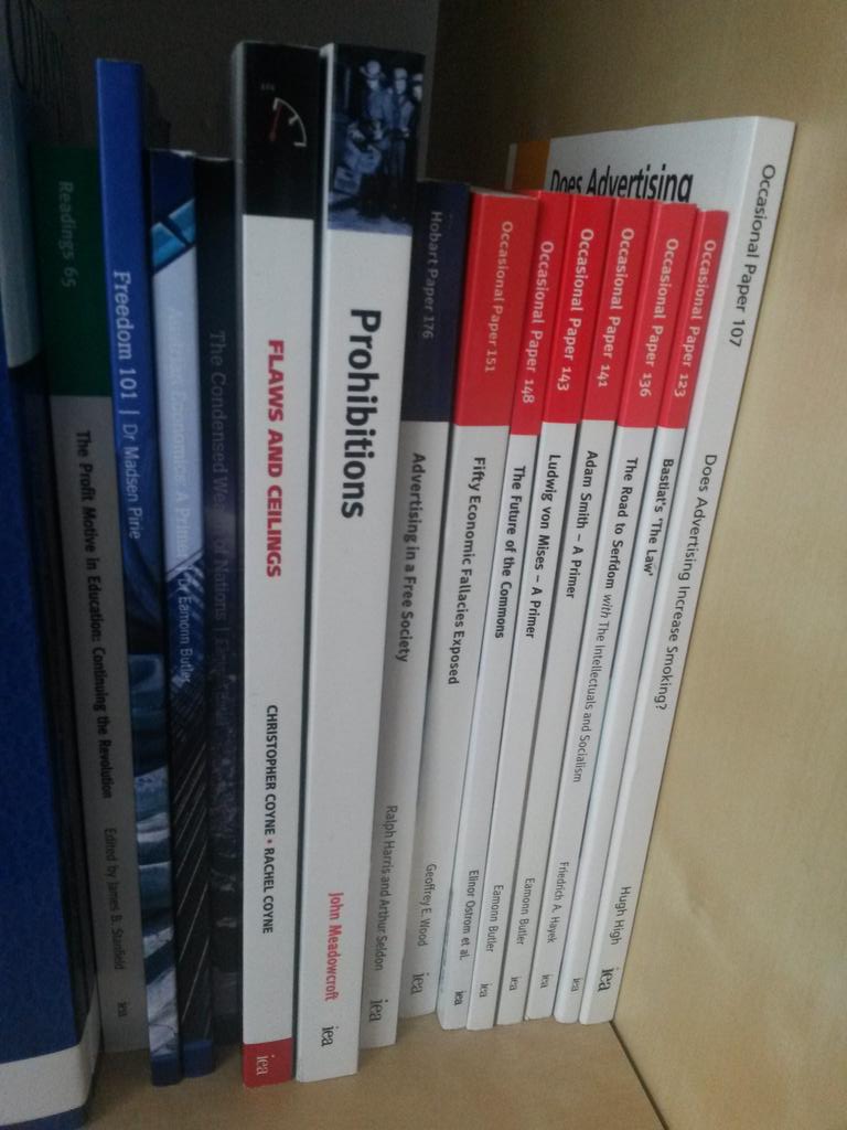 KKowalski91's tweet photo. Some new books for my personal library after #llff15 and #ESFLC15, mainly thanks to @iealondon. http://t.co/QoQtSjALW7