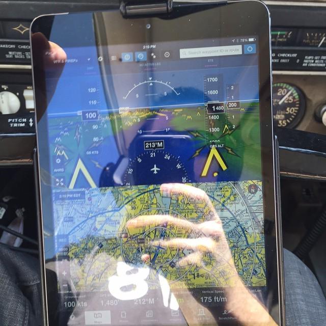 mikegrossman's tweet photo. #foreflight #syntheticvision #pilot #pilottech #avgeek #ipad #cockpit #ipadpilot #ios #n71… https://t.co/87HOcTtacI http://t.co/psY2BJOQXw