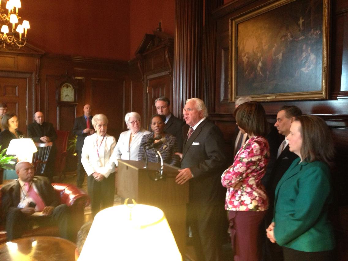 dcollinsWBAL's tweet photo. State house Dem leaders hold press con on budget stalemate. Chr McIntosh "it's almost personal" http://t.co/6sPoVycx8P