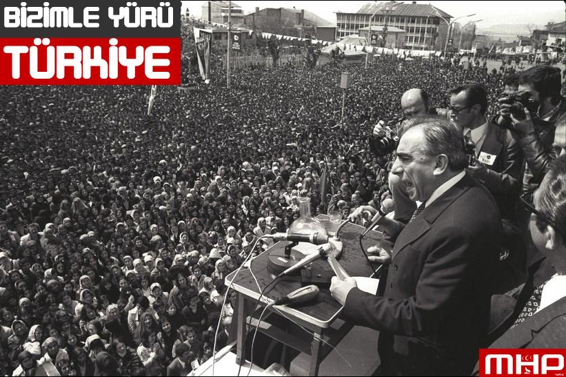 DundenBuguneMHP's tweet photo. Gece karanlık, sokak ıssız görünse de
Korkma; elimizi tut.
Şafak sökecek çok yakında,
Bizimle yürü Türkiye! http://t.co/4BHAci1Xpm