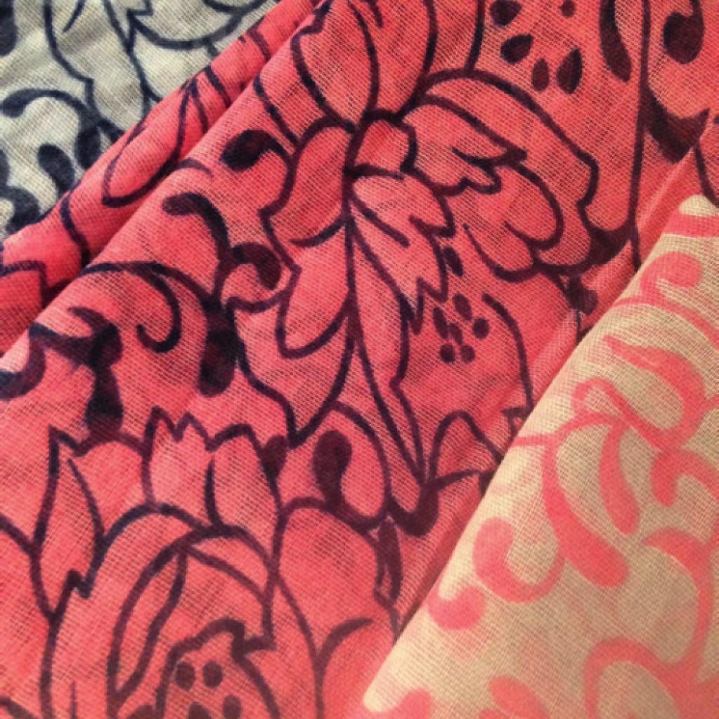 Browsa_com's tweet photo. Fab spring #scarves available on #Browsa for just £6 from #MyVintageStyle Download the App &amp; find your #BrowsaBargain http://t.co/WLAveqCJaK