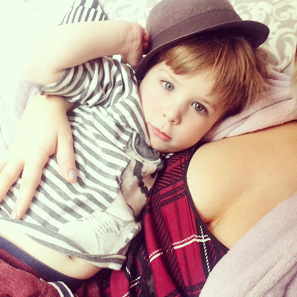 cmckelly's tweet photo. Afternoon snoozes 😴 #sleepy http://t.co/jWI88Hg68l