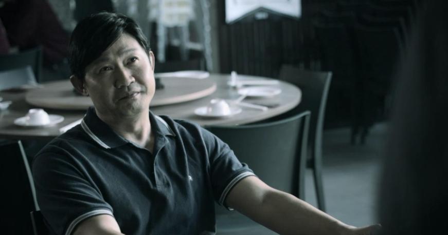 mediacorpCh5's tweet image. "Maybe... One day I will let you taste what it's like to not eat with your family. .." #codeoflawch5