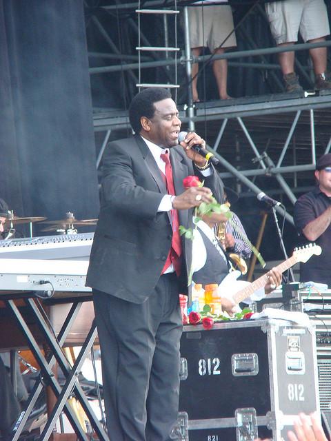 Happy 69th birthday to Rev. Al Green! This shot is from 2009. 