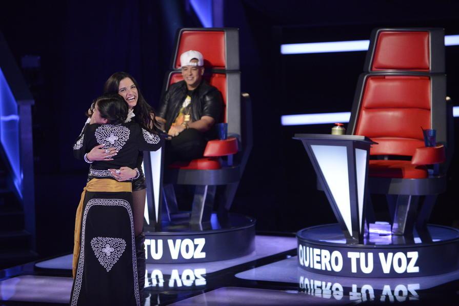 LaVozUS's tweet photo. Entérate de todo lo que pasó en la penúltima noche de audiciones a ciegas. #LVK
FOTOS →  http://t.co/9B3TOgmsb9 http://t.co/zJm0pFRPTB