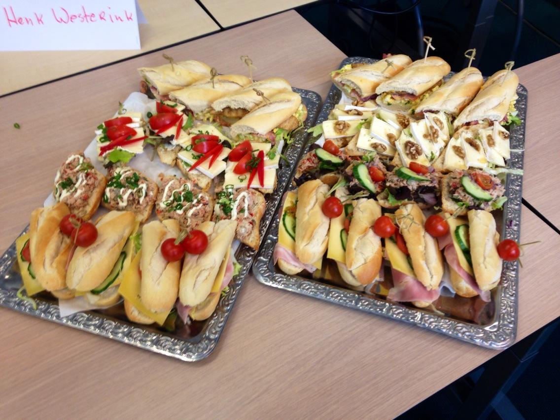 AnsKuiper's tweet photo. Lunch tijdens laatste bijeenkomst #Succes vol naar werk #Uwv Zwolle verzorgt door deelnemer R.van Leer #zzp catering. http://t.co/5CuXx4yjqd