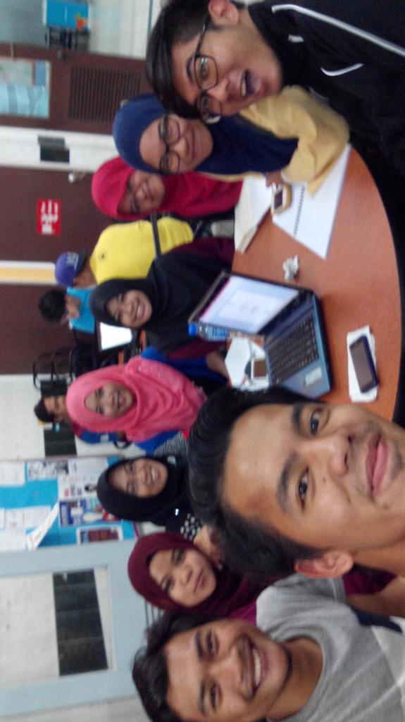 RLDUniKL14's tweet photo. Kampus kampus serata maya buat ku keliru pilih yg mana. MFI + MESTECH + MIAT. Inilah ke specialan RLD. http://t.co/TOqrfefKgn