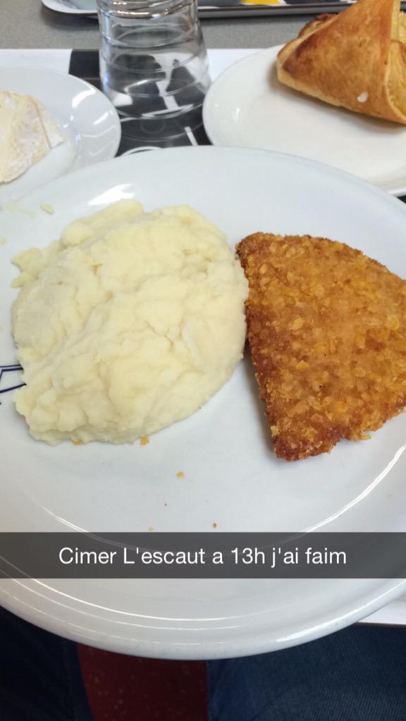 EgoLouis's tweet image. Un repas banale a L'escaut... #regime #pertedepoidsassuré #mercil'escaut ✋🏻