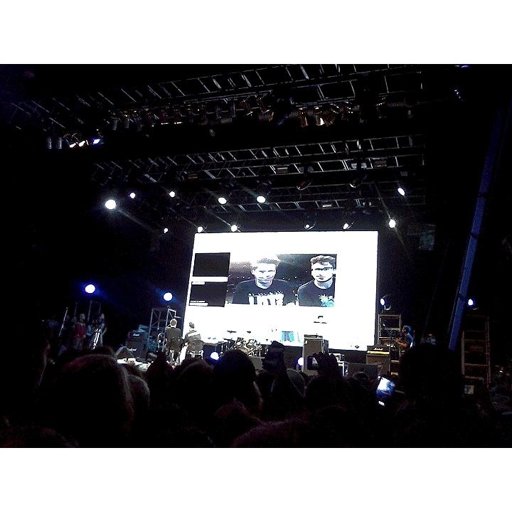 aboutagirl_m's tweet photo. #CMFYoEstuve Muchas gracias. Enserio. #EventoInolvidable #Julianero #MagnusMefisto #Rubelangel 💗 http://t.co/7J0y3vtvGb