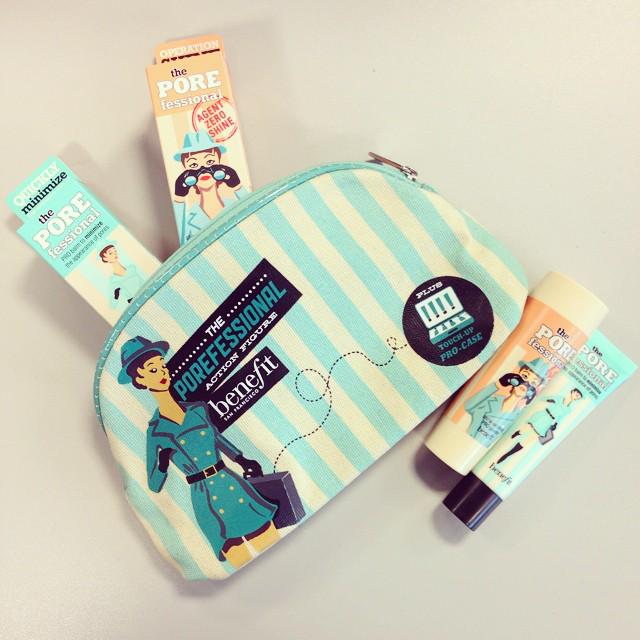 Benefit_IRE's tweet photo. We're definitely in need of a #poreoclock touch up! Luckily, we always have these two right by our side ;) http://t.co/irS46X5e6u