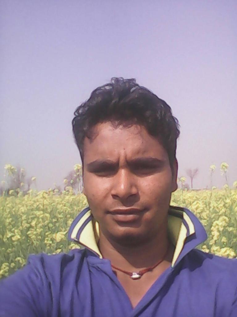 YaarVip's tweet photo. @KimKardashian sandeep http://t.co/SVr1vJ3RGr