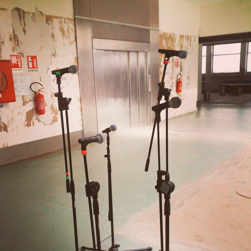 Mostramiart's tweet photo. Ready for #tonight #FuoriSalone2015. #FOLLIDISWING @WoodyGipsyBand @Ballamenti http://t.co/10Lsd3MCQv