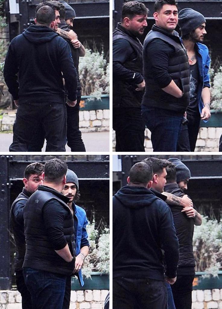 ZaynMalikInd's tweet photo. Zayn and paul. Baru liat :(
#CelebrityAwards2015 One Direction
  http://t.co/ybJKqPXGb7
