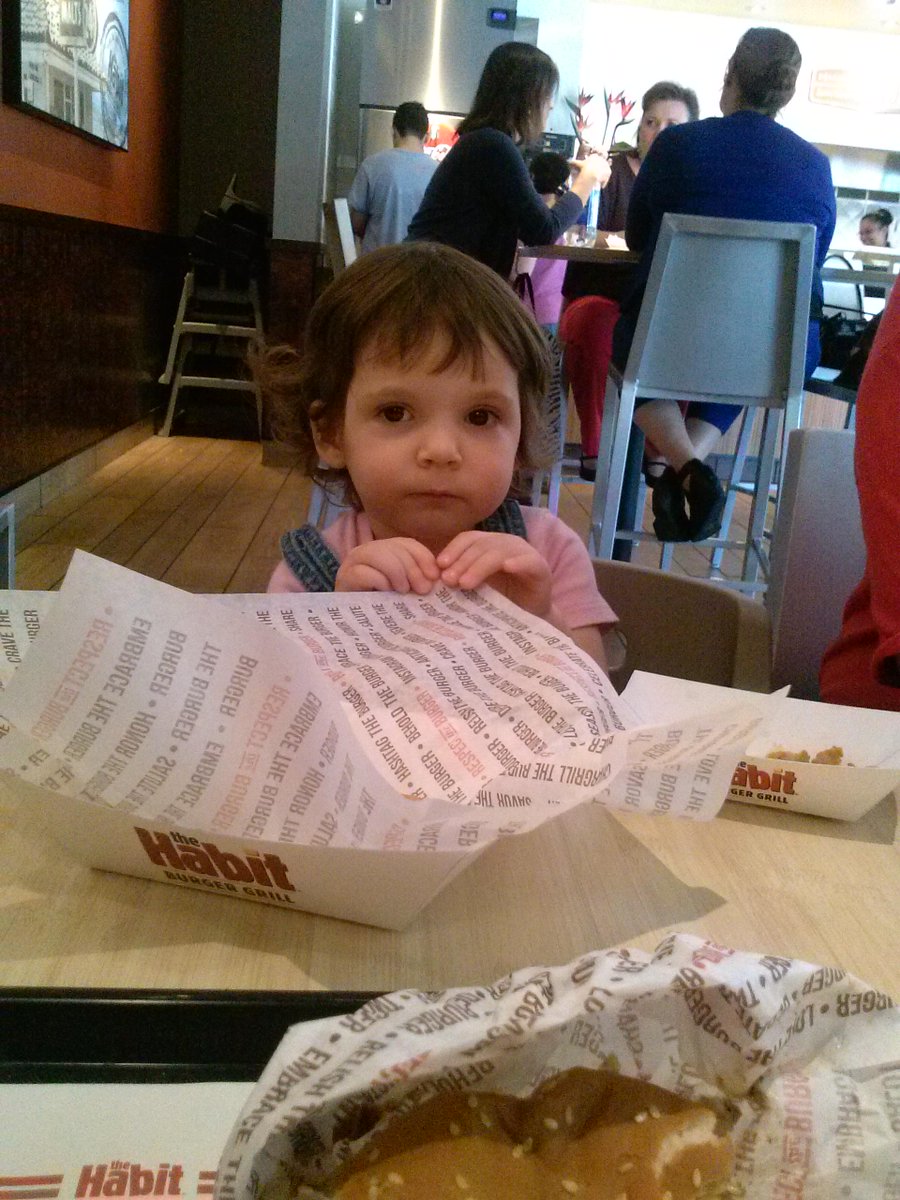 toNiknack's tweet photo. Abby thinks @habitburger is better than @Five_Guys. Hmm... Tough call. #Burgers #Fries #Food #Lunch http://t.co/O3DuCcNN2T