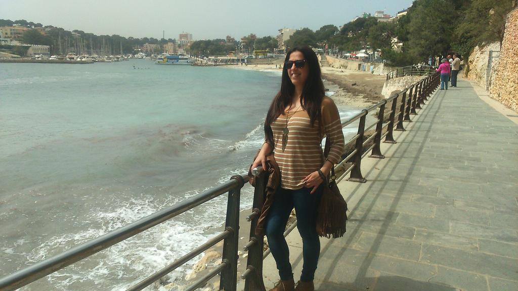 certu69's tweet photo. Madre.mia mira qe cuerpazo tienes jajajja @Mariajo755 podria estar enrreao en tu cintura to mi via ,uis qe se me va http://t.co/AykWPFn89b