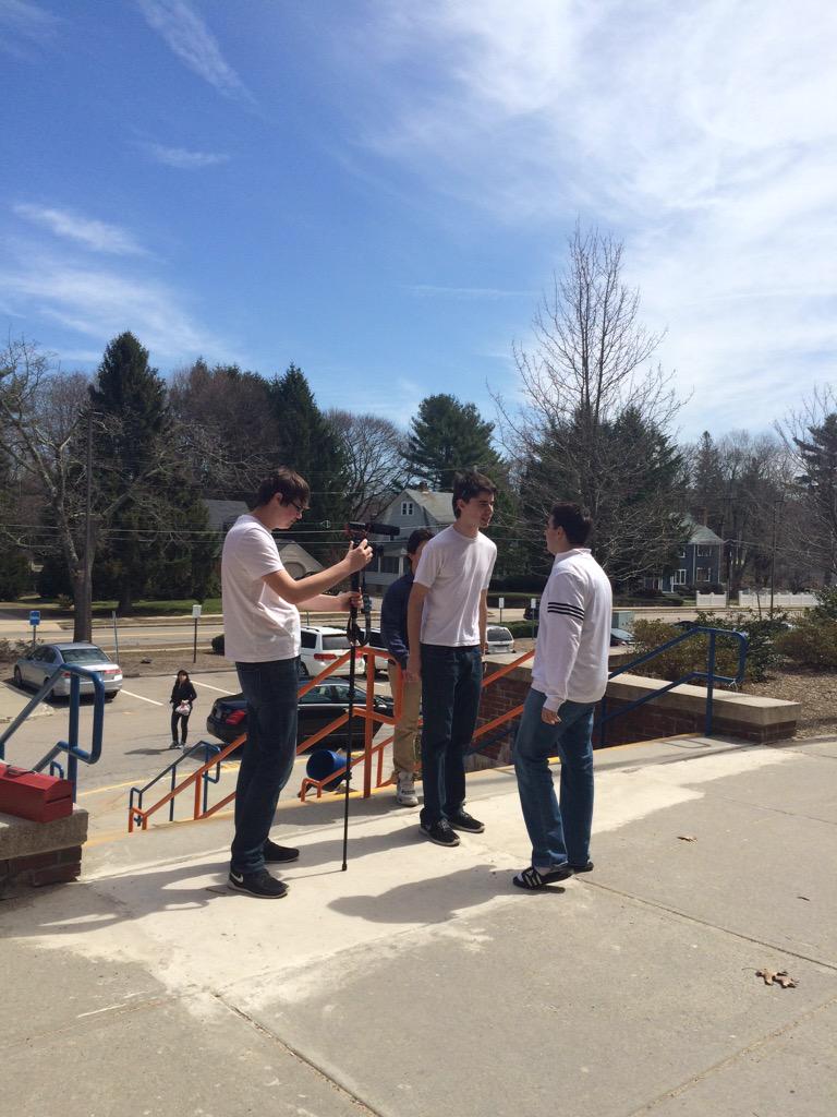 StrawberryCrew6's tweet photo. outdoors shooting on this beautiful day #strawberrycoolatas http://t.co/bPcc0C9VZm